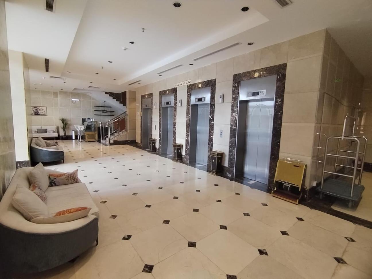 Al Kiram Hotel Al Azizia Мека Екстериор снимка