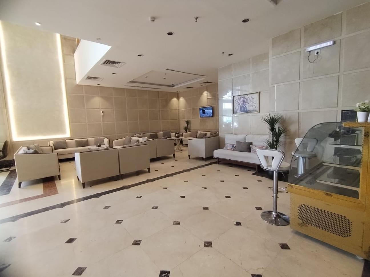 Al Kiram Hotel Al Azizia Мека Екстериор снимка
